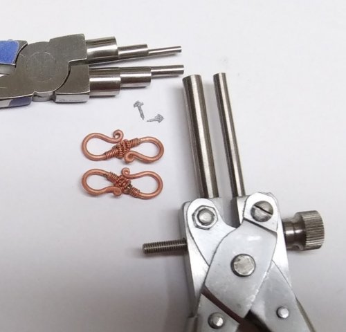 Judy Larson's Bali Style Adjustable Closures - , Findings & Components, Toggles & Clasps, Earwire & Headpin, Making Chain, Chain Making , Butane Torch, Soldering, Solder, bali style extender clasp